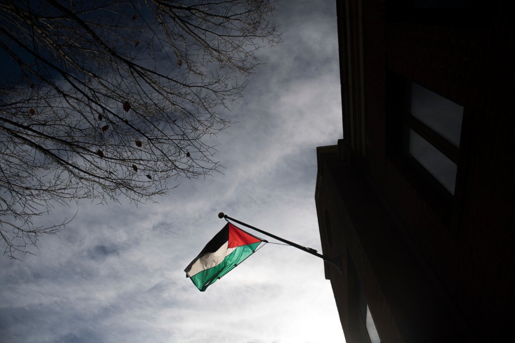 بولتون يعلن عن إغلاق مكتب منظمة التحرير الفلسطينية في واشنطن بولتون يعلن عن إغلاق مكتب منظمة التحرير الفلسطينية في واشنطن