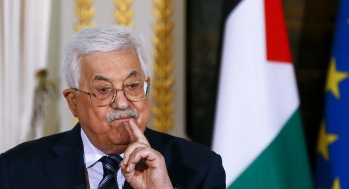 عباس بصدد الذهاب إلى الأمم المتحدة لمواجهة العالم بالقضايا التي يعاني منها الشعب الفلسطيني عباس بصدد الذهاب إلى الأمم المتحدة لمواجهة العالم بالقضايا التي يعاني منها الشعب الفلسطيني
