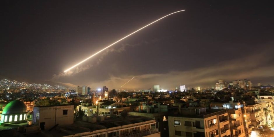 صورة من الأرشيف لانطلاق الدفاعات الجوية السورية لصد هجوم على دمشق صورة من الأرشيف لانطلاق الدفاعات الجوية السورية لصد هجوم على دمشق