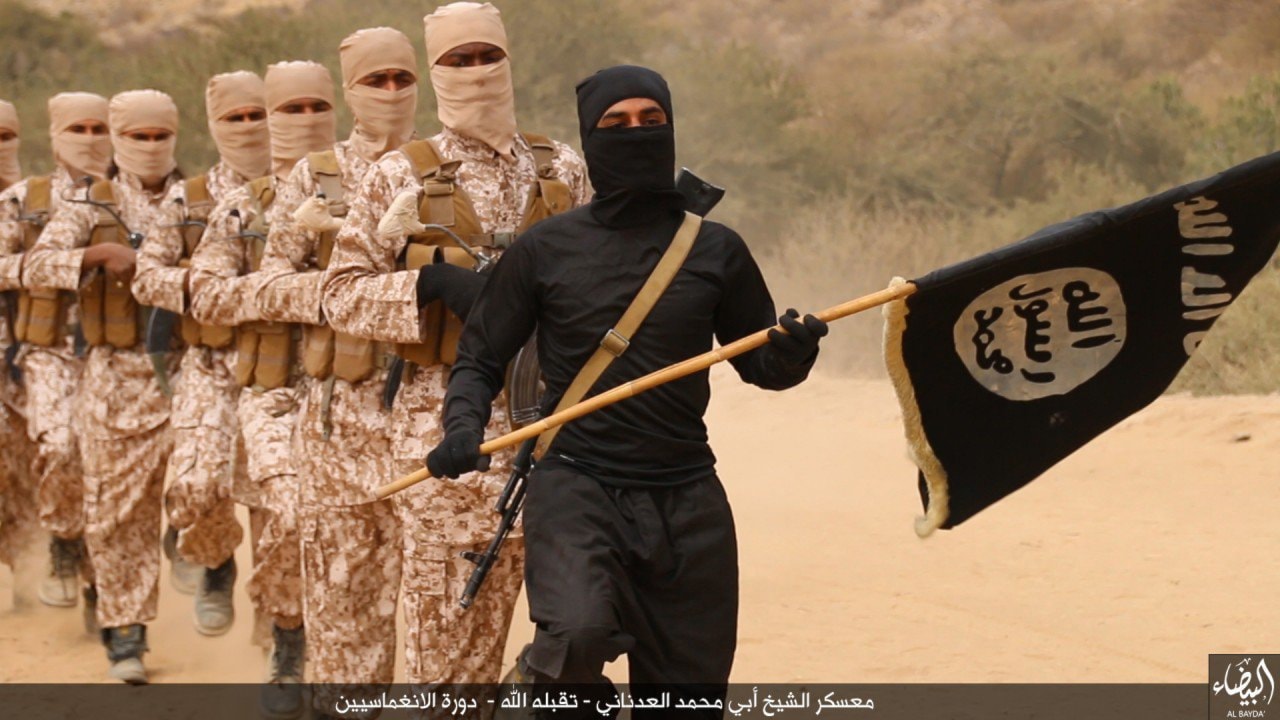 الاستراتيجية الأميركية الممثلة "بالحرب الكونية على الإرهاب.. لم تسفر عن تقليص التنظيم، بل عززت مؤيديه من الجهاديين" الاستراتيجية الأميركية الممثلة "بالحرب الكونية على الإرهاب.. لم تسفر عن تقليص التنظيم، بل عززت مؤيديه من الجهاديين"
