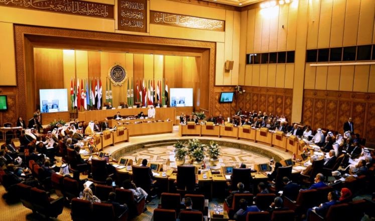 تحديد عناصر المشروع النهضوي المُشار إليه يمكن أن يُمهّد الطريق للدعوة لتشكيل كتلة تاريخية جامعة تستوعب أغلب التيارات الفكرية الفاعلة على الساحة العربية راهناً تحديد عناصر المشروع النهضوي المُشار إليه يمكن أن يُمهّد الطريق للدعوة لتشكيل كتلة تاريخية جامعة تستوعب أغلب التيارات الفكرية الفاعلة على الساحة العربية راهناً
