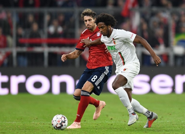 تعادل بايرن أمام أوغسبورغ 1-1 (أ ف ب) تعادل بايرن أمام أوغسبورغ 1-1 (أ ف ب)