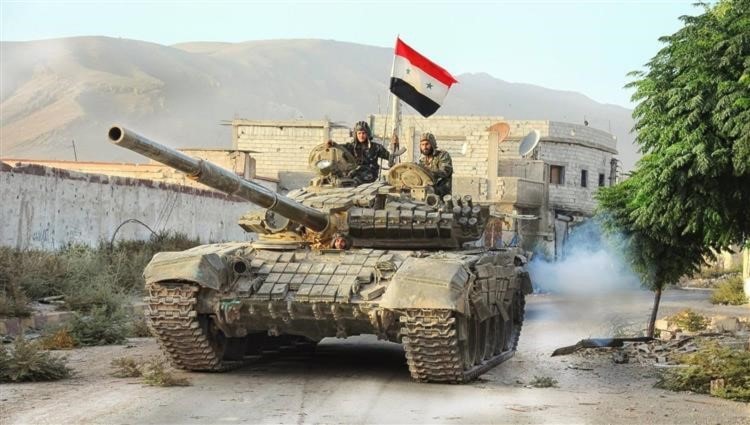 الجيش السوري دخل منبج في كانون أول/ديسمبر 2018 ورفع علم البلاد فيها الجيش السوري دخل منبج في كانون أول/ديسمبر 2018 ورفع علم البلاد فيها