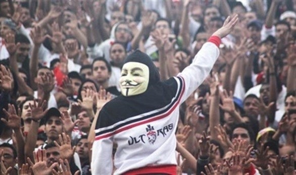 وصل قناع "Vandetta" إلى مدرجات كرة القدم عن طريق الـ"ألتراس" وصل قناع "Vandetta" إلى مدرجات كرة القدم عن طريق الـ"ألتراس"