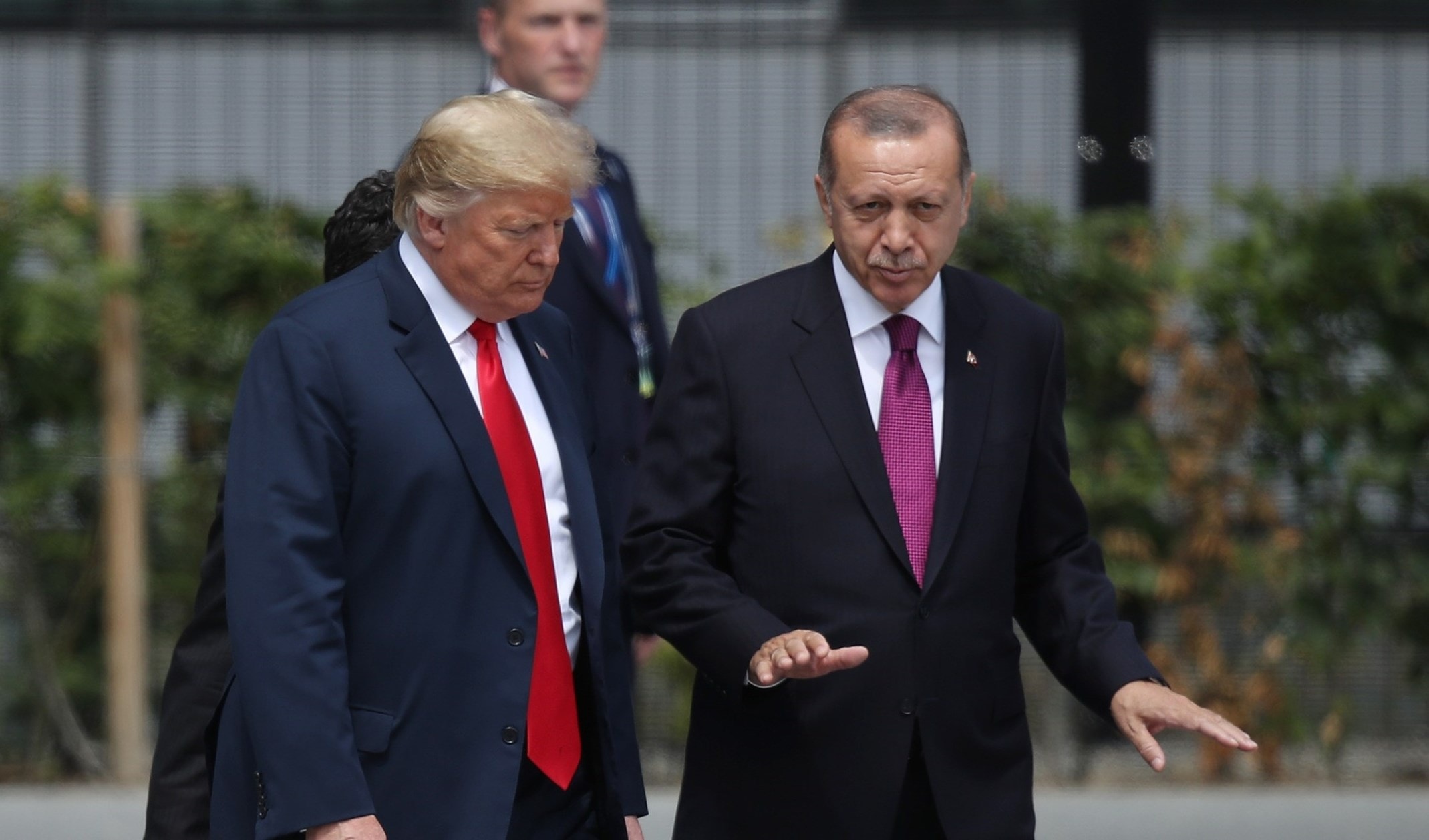 يتذرع إردوغان بذرائع واهية لمحاولة تحقيق حلمه العثماني بابتلاع المزيد من الأراضي السورية يتذرع إردوغان بذرائع واهية لمحاولة تحقيق حلمه العثماني بابتلاع المزيد من الأراضي السورية