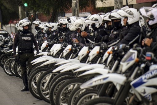 الرئيس الإكوادوري يعلن حظر التجوال في العاصمة كيتو الرئيس الإكوادوري يعلن حظر التجوال في العاصمة كيتو