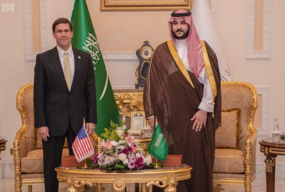 اسبر يبحث التهديدات والقضايا الأمنية والدفاعية في السعودية اسبر يبحث التهديدات والقضايا الأمنية والدفاعية في السعودية