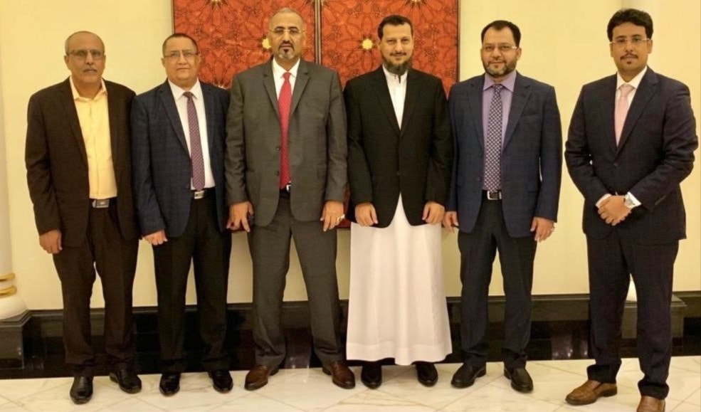 التوصل لاتفاق بين حكومة هادي والمجلس الانتقالي المدعوم إماراتياً التوصل لاتفاق بين حكومة هادي والمجلس الانتقالي المدعوم إماراتياً
