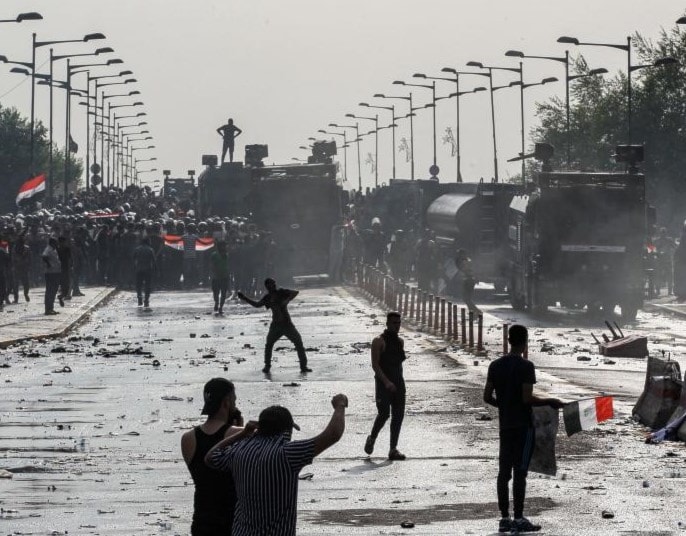 تجدد التظاهرات في بغداد ومناطق أخرى وسط إجراءات أمنية مشددة تجدد التظاهرات في بغداد ومناطق أخرى وسط إجراءات أمنية مشددة