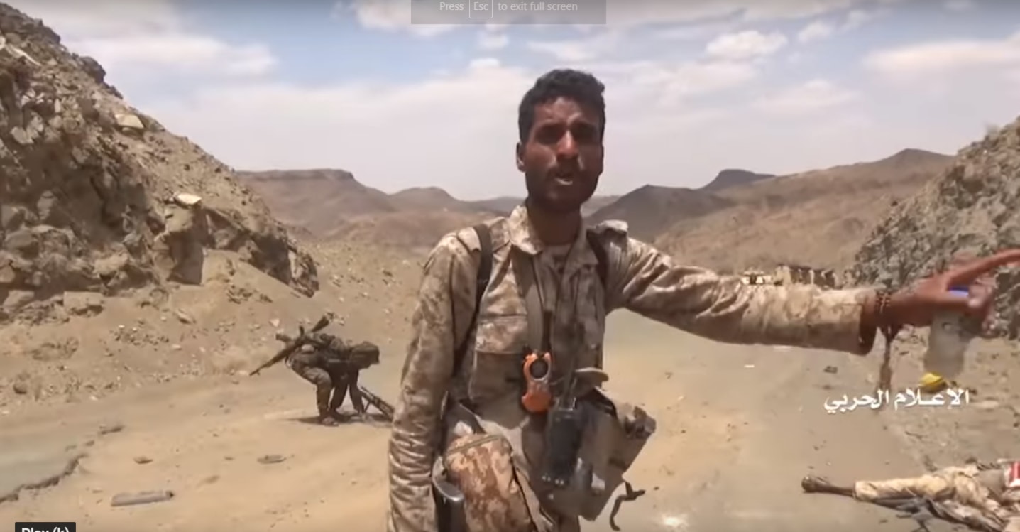 الحوثي ينشر فيديو أسر مقاتل يمني مدرعة سعودية وسائقها خلال عملية نصرٌ من الله الحوثي ينشر فيديو أسر مقاتل يمني مدرعة سعودية وسائقها خلال عملية نصرٌ من الله