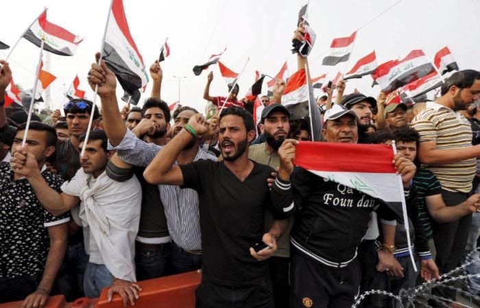 حسين الأسدي للميادين: هناك من يحاول تشويه صورة المرجعية الدينية والحشد الشعبي حسين الأسدي للميادين: هناك من يحاول تشويه صورة المرجعية الدينية والحشد الشعبي