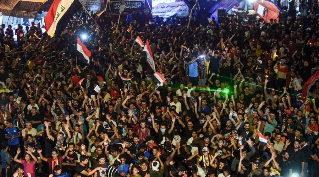 عبوات صوتية في بغداد... على وقع استمرار التظاهرات عبوات صوتية في بغداد... على وقع استمرار التظاهرات
