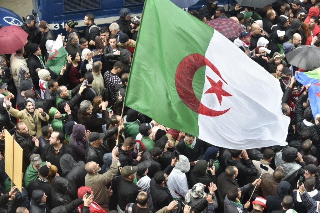 من مظاهرة رافضة للانتخابات الرئاسية يوم الجمعة الماضي (أ.ف.ب) من مظاهرة رافضة للانتخابات الرئاسية يوم الجمعة الماضي (أ.ف.ب)