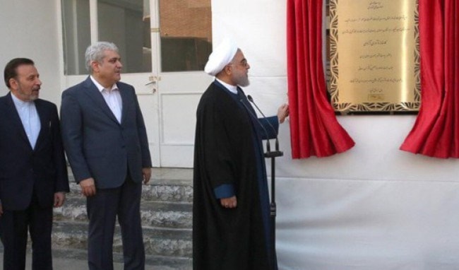 روحاني: هناك مهلة شهرين للمفاوضات ولإيجاد حل لبيع النفط الإيراني وتحويل الأموال المصرفية روحاني: هناك مهلة شهرين للمفاوضات ولإيجاد حل لبيع النفط الإيراني وتحويل الأموال المصرفية