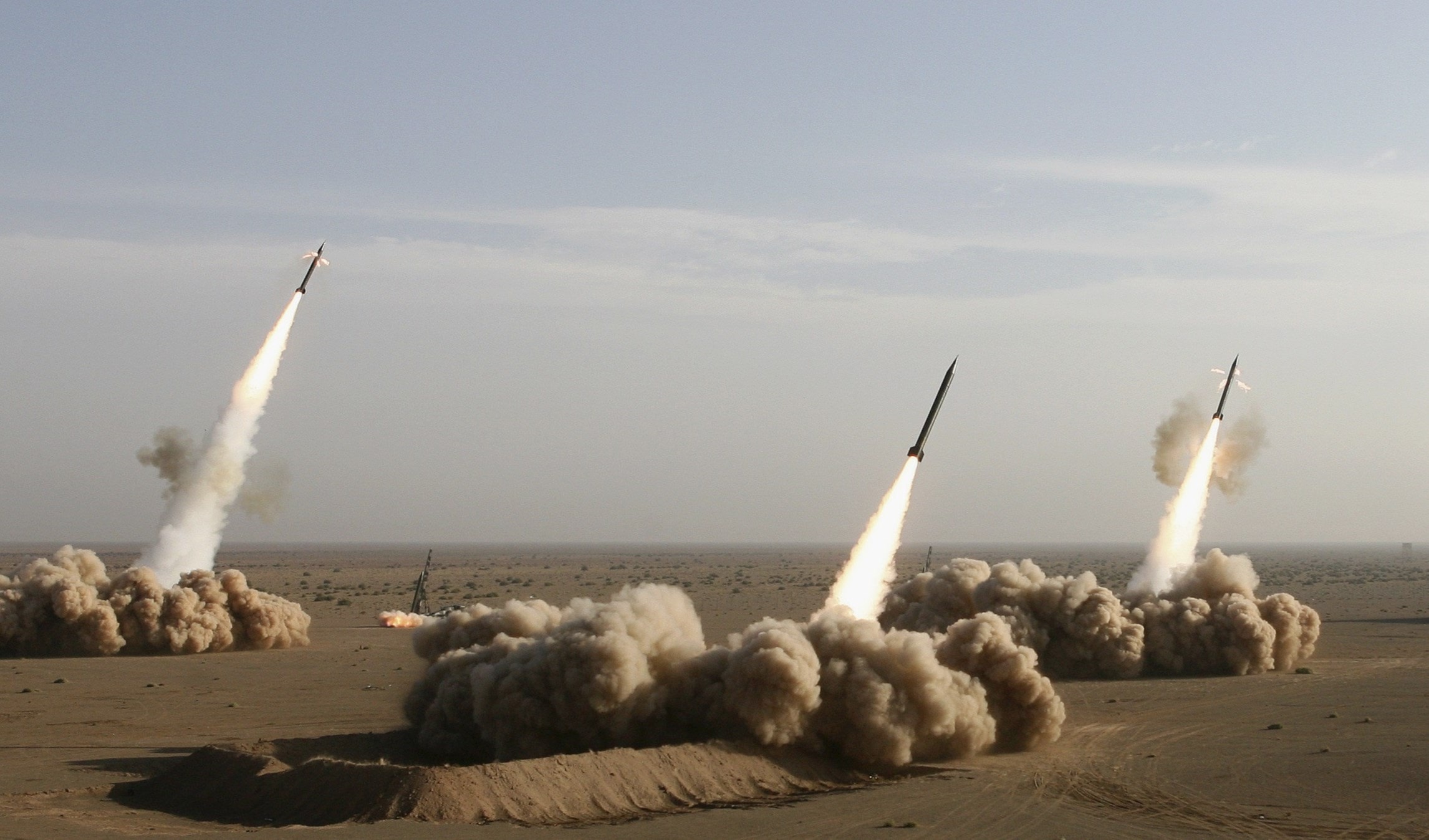 الصواريخ الإيرانية الدقيقة تشكل التهديد الأكثر فتكاً بالنسبة لـ "إسرائيل" الصواريخ الإيرانية الدقيقة تشكل التهديد الأكثر فتكاً بالنسبة لـ "إسرائيل"