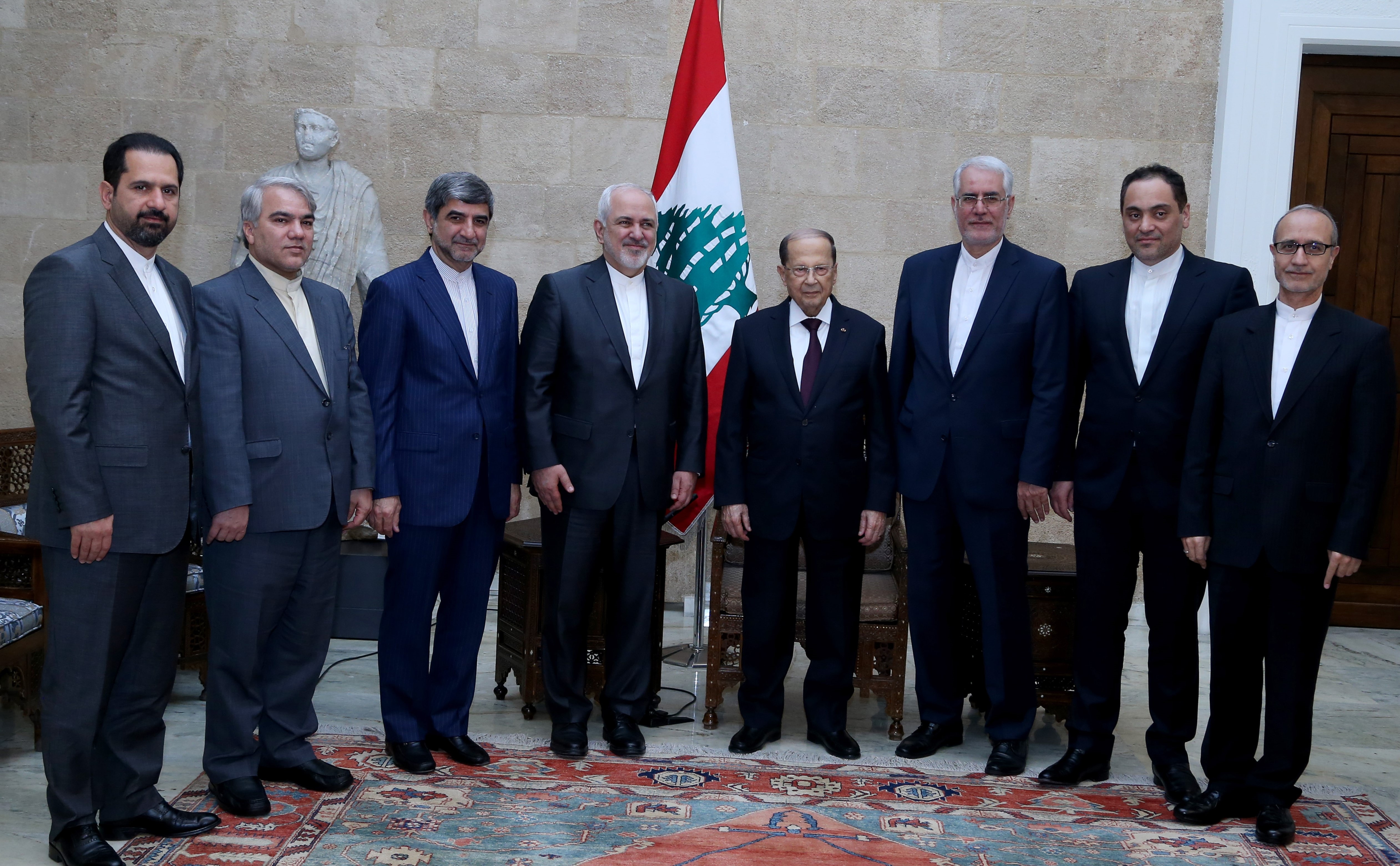 ظريف أشاد بحكمة عون وكرر دعم بلاده للبنان ظريف أشاد بحكمة عون وكرر دعم بلاده للبنان