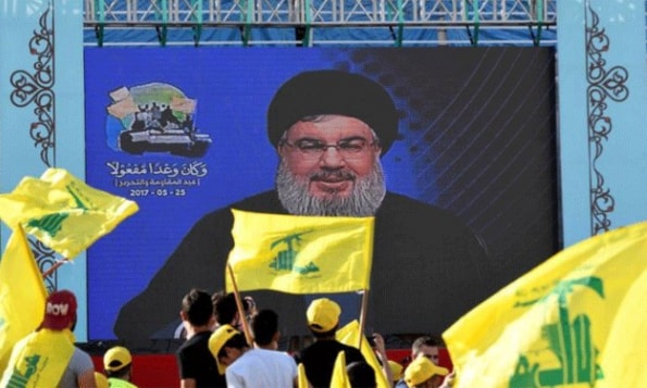 يُدرِك السيّد نصرالله أنّ الحصار المفروض على المقاومة، والضغط الكبير على الاقتصاد اللبناني، يهدفان إلى إضعاف بيئة المقاومة وضعضتها يُدرِك السيّد نصرالله أنّ الحصار المفروض على المقاومة، والضغط الكبير على الاقتصاد اللبناني، يهدفان إلى إضعاف بيئة المقاومة وضعضتها