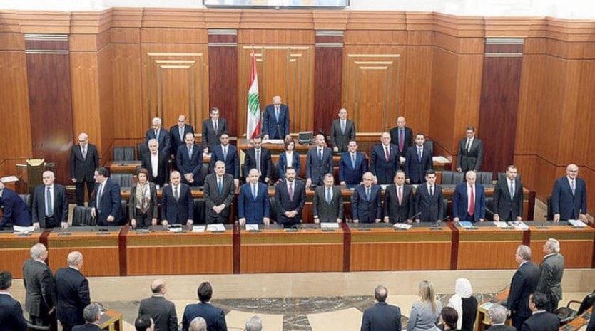 حكومة الحريري تمثل أمام البرلمان لنيل الثقة حكومة الحريري تمثل أمام البرلمان لنيل الثقة
