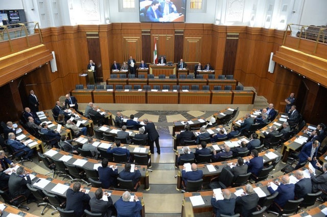 مجلس النواب اللبناني يمنح الثقة للحكومة مجلس النواب اللبناني يمنح الثقة للحكومة