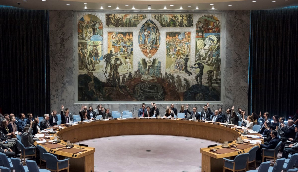 مجلس الأمن الدولي يدعو إلى سحب القوات من موانئ الحديدة مجلس الأمن الدولي يدعو إلى سحب القوات من موانئ الحديدة