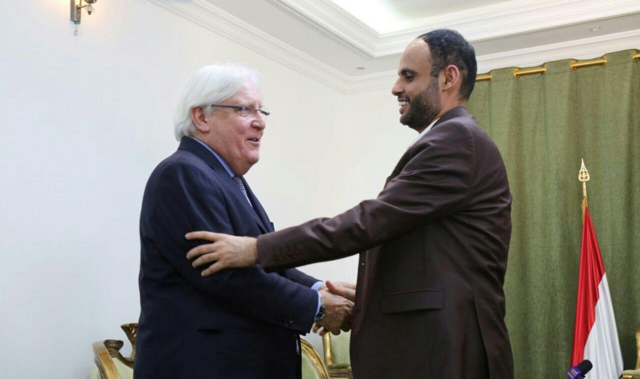 رئيس المجلس السياسي الأعلى في اليمن مهدي المَشَّاط والمبعوث الأمميَّ الخاصَّ مارتن غريفيث رئيس المجلس السياسي الأعلى في اليمن مهدي المَشَّاط والمبعوث الأمميَّ الخاصَّ مارتن غريفيث