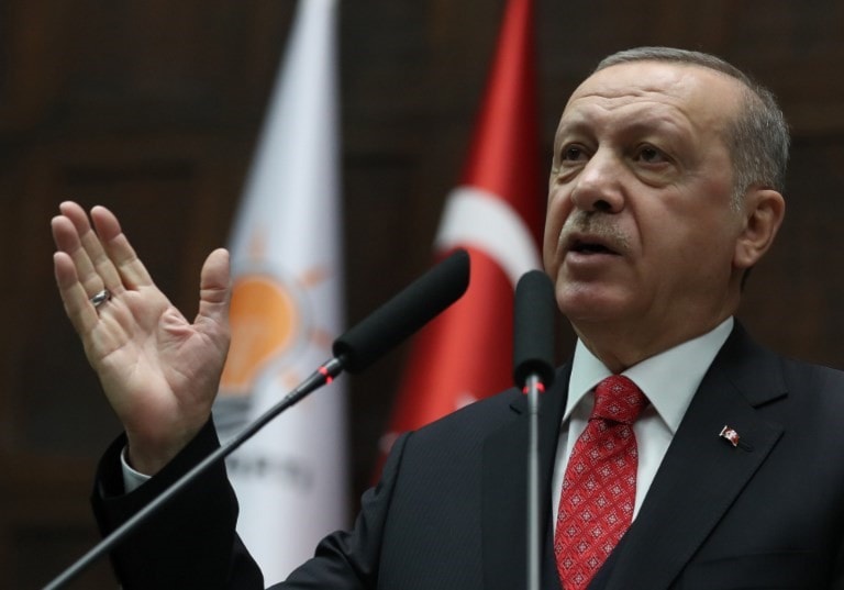 إردوغان أكد دعمه لشرعية مادورو (أ ف ب) إردوغان أكد دعمه لشرعية مادورو (أ ف ب)