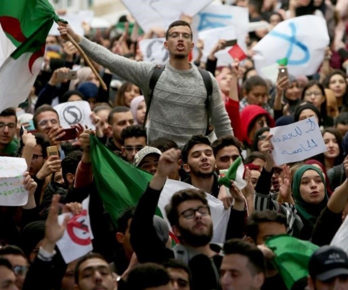 ترشّح بوتفليقة لمدة جديدة مؤشّر سلبي لجهة قدرة الدولة الجزائرية على تجديد بنيتها ترشّح بوتفليقة لمدة جديدة مؤشّر سلبي لجهة قدرة الدولة الجزائرية على تجديد بنيتها