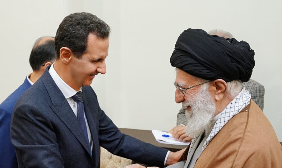 من اللقاء بين المرشد الإيراني علي خامنئي والرئيس السوري بشار الأسد من اللقاء بين المرشد الإيراني علي خامنئي والرئيس السوري بشار الأسد