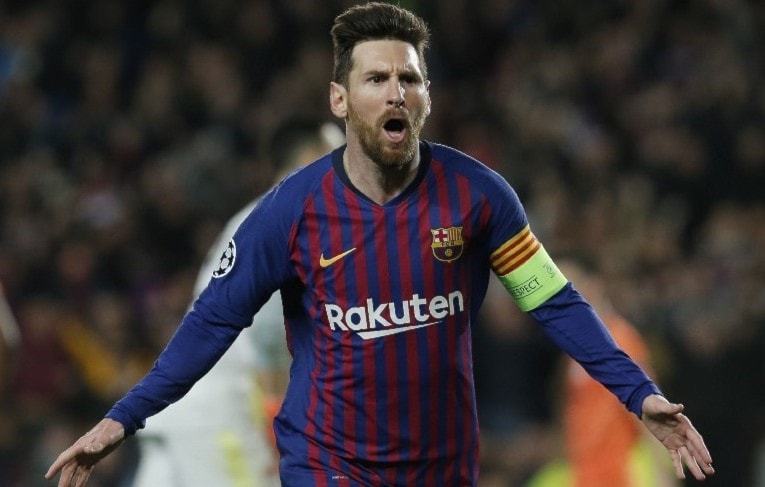 ردّ ميسي سريعاً على تألُّق رونالدو (أ ف ب) ردّ ميسي سريعاً على تألُّق رونالدو (أ ف ب)