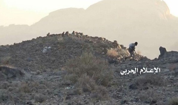 سيطر الجيش واللجان الشعبية على عدد من التلال قبالة جبل قيس الحدودي سيطر الجيش واللجان الشعبية على عدد من التلال قبالة جبل قيس الحدودي