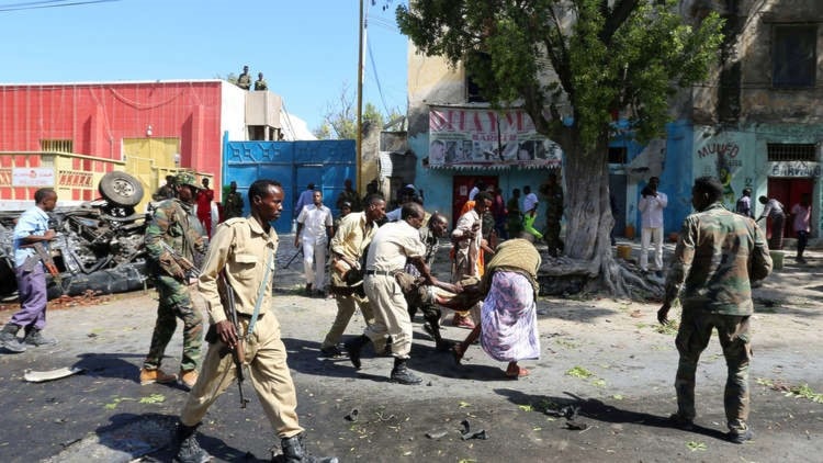 انفجار قوي في مقديشو وأنباء عن اقتحام مقر للشرطة انفجار قوي في مقديشو وأنباء عن اقتحام مقر للشرطة
