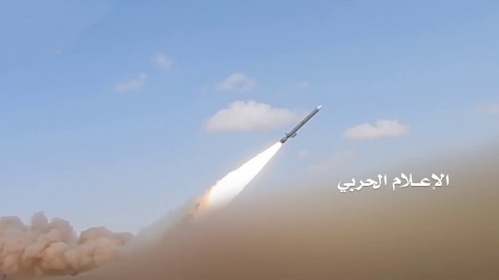أنصار الله تقصف بصاروخ بالستي تجمعات لقيادة التحالف السعودي في الجوف أنصار الله تقصف بصاروخ بالستي تجمعات لقيادة التحالف السعودي في الجوف