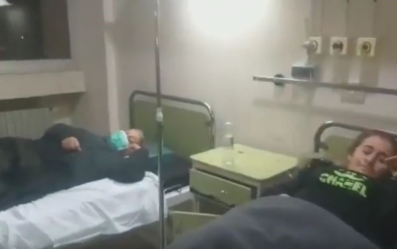 حالات اختناق عقب سقوط قذائف على ريف حماة الشمالي مصدرها التنظيمات الإرهابية حالات اختناق عقب سقوط قذائف على ريف حماة الشمالي مصدرها التنظيمات الإرهابية