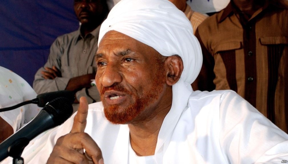 المهدي يدعو البشير للتنحي المهدي يدعو البشير للتنحي