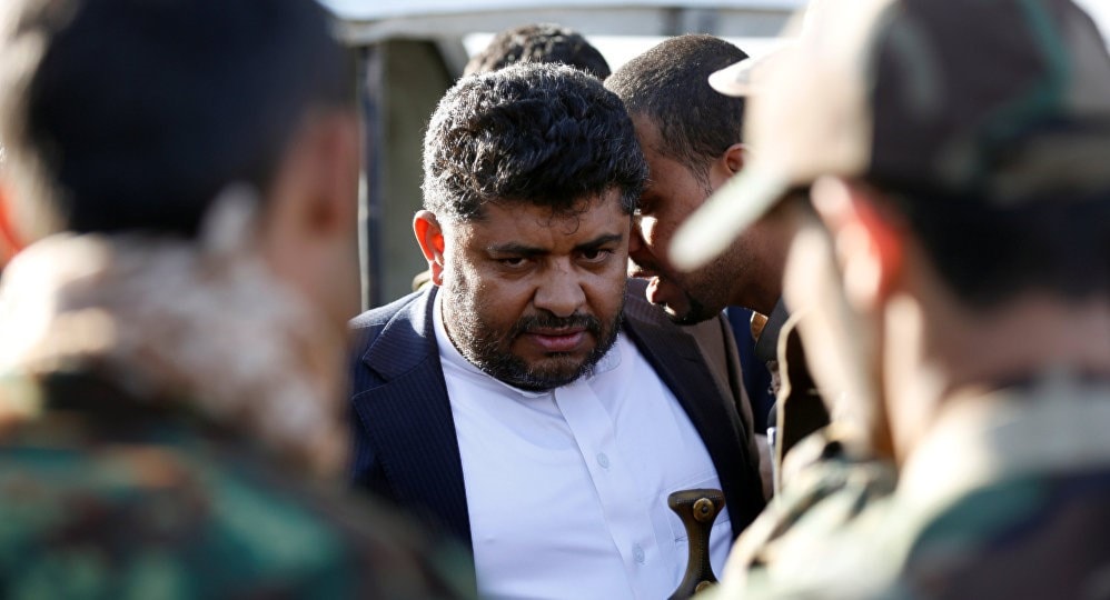 الحوثي: استهداف الفريق الأمميّ يعدّ جزءاً من خطة تكرار معركة الحديدة وإعاقة السلام الحوثي: استهداف الفريق الأمميّ يعدّ جزءاً من خطة تكرار معركة الحديدة وإعاقة السلام