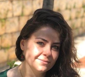 الباحثة الاجتماعية رنا عوايسة الباحثة الاجتماعية رنا عوايسة