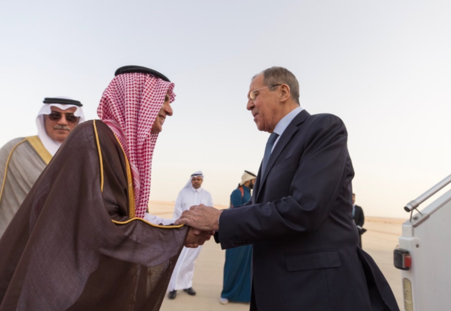 الجبير: ننتظر نهاية الحرب للمساعدة في إعادة بناء سوريا الجبير: ننتظر نهاية الحرب للمساعدة في إعادة بناء سوريا