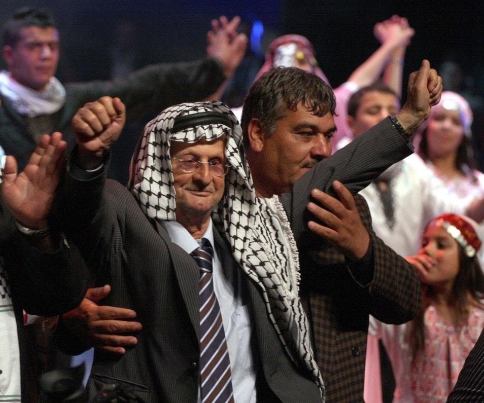 أبو عرب إبن الأرض وإبن المخيمات، الذي لم يتنازل عن شبرٍ من أرض فلسطين الكاملة أبو عرب إبن الأرض وإبن المخيمات، الذي لم يتنازل عن شبرٍ من أرض فلسطين الكاملة