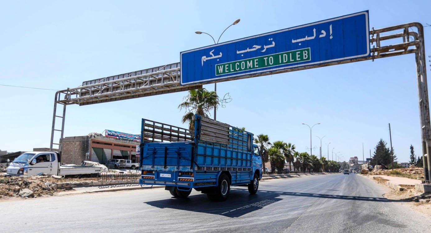 اشتباكات عنيفة بين الجيش السوريّ ومسلّحين من تنظيميّ أجناد القوقاز وحراس الدين اشتباكات عنيفة بين الجيش السوريّ ومسلّحين من تنظيميّ أجناد القوقاز وحراس الدين