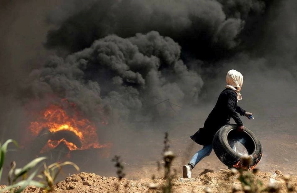 مسيرة العودة اليوم احتفاءً بصمود المرأة الفلسطينية وتقديراً لها ووفاءً لنضالاتها مسيرة العودة اليوم احتفاءً بصمود المرأة الفلسطينية وتقديراً لها ووفاءً لنضالاتها
