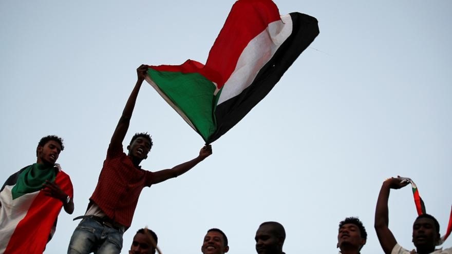 اتفاق بين المجلس العسكري السوداني وقادة الاحتجاج اتفاق بين المجلس العسكري السوداني وقادة الاحتجاج