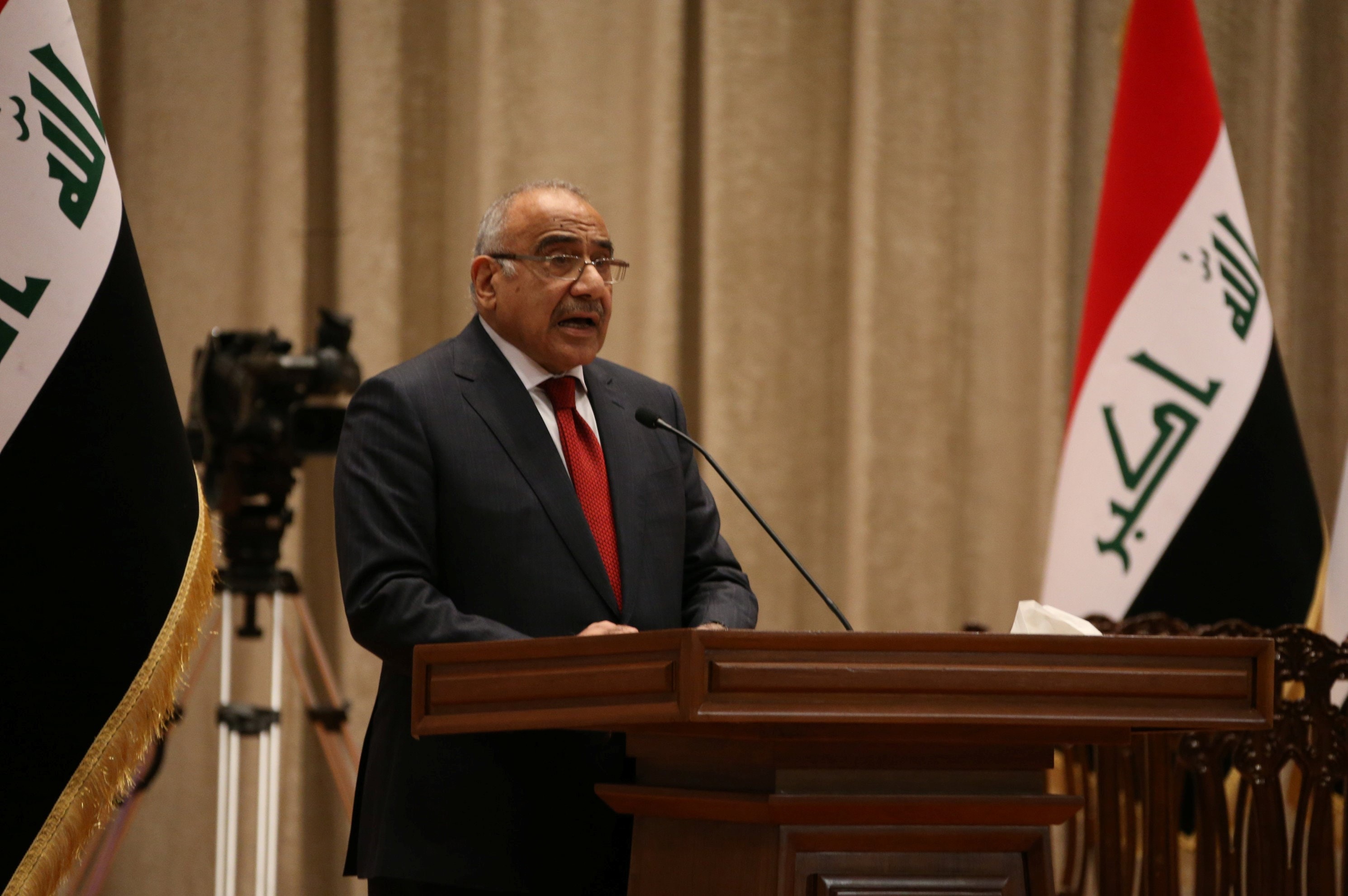 رئيس الوزراء العراقي: فيديو أبو بكر البغدادي تم تصويره في منطقة نائية رئيس الوزراء العراقي: فيديو أبو بكر البغدادي تم تصويره في منطقة نائية