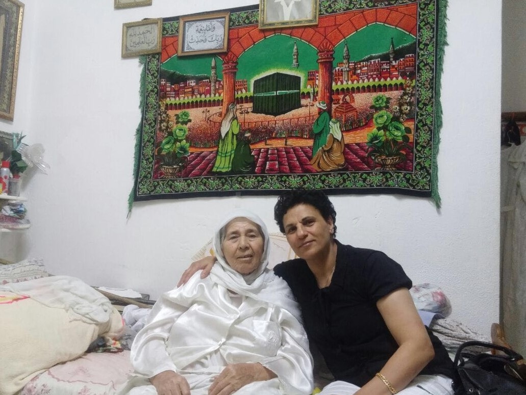 سلوى الخطيب والحاجة رشيدة حافظة الذاكرة العينية الحية لمجزرة الطنطورة سلوى الخطيب والحاجة رشيدة حافظة الذاكرة العينية الحية لمجزرة الطنطورة