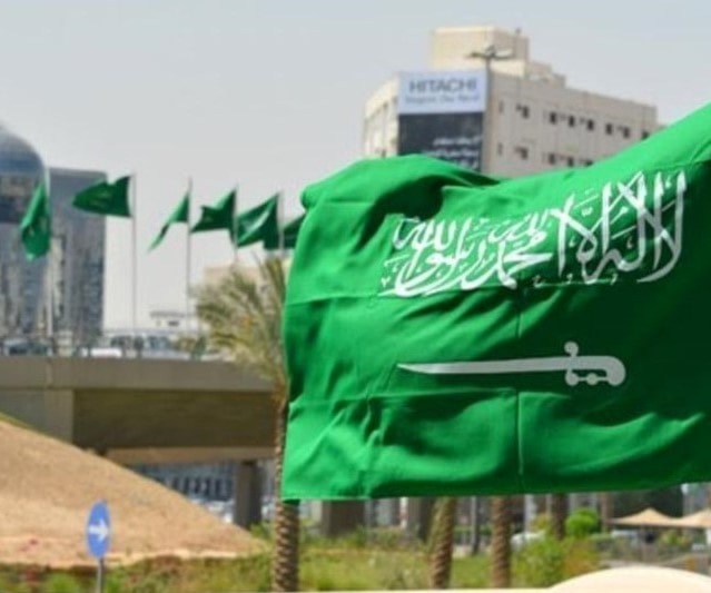 "هيومن رايتس ووتش" بدورها ذكرت أن السلطات السعودية أعلنت عن إعدام 37 رجلاً جماعياً في 23 أبريل/نيسان 2019 "هيومن رايتس ووتش" بدورها ذكرت أن السلطات السعودية أعلنت عن إعدام 37 رجلاً جماعياً في 23 أبريل/نيسان 2019