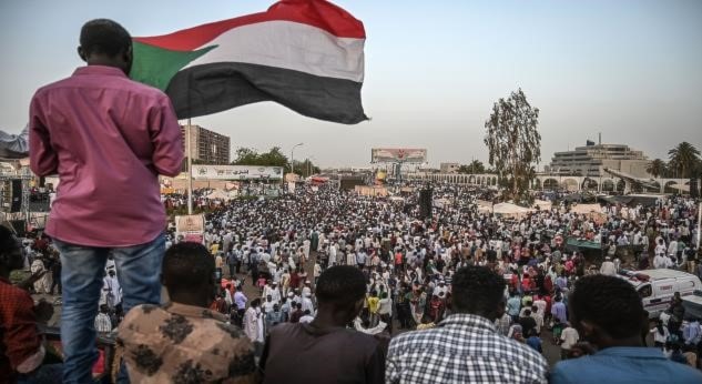 مفاوضات جديدة اليوم بين المجلسِ العسكريّ السودانيِّ والمعارضة مفاوضات جديدة اليوم بين المجلسِ العسكريّ السودانيِّ والمعارضة