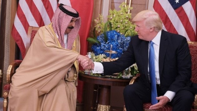 تصفية القضية مقابل الوعد بالطعام في "ورشة المنامة" تصفية القضية مقابل الوعد بالطعام في "ورشة المنامة"