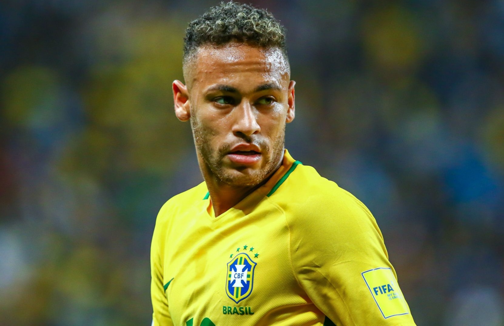 أصبح داني ألفيش قائد المنتخب بدلاً من نيمار أصبح داني ألفيش قائد المنتخب بدلاً من نيمار
