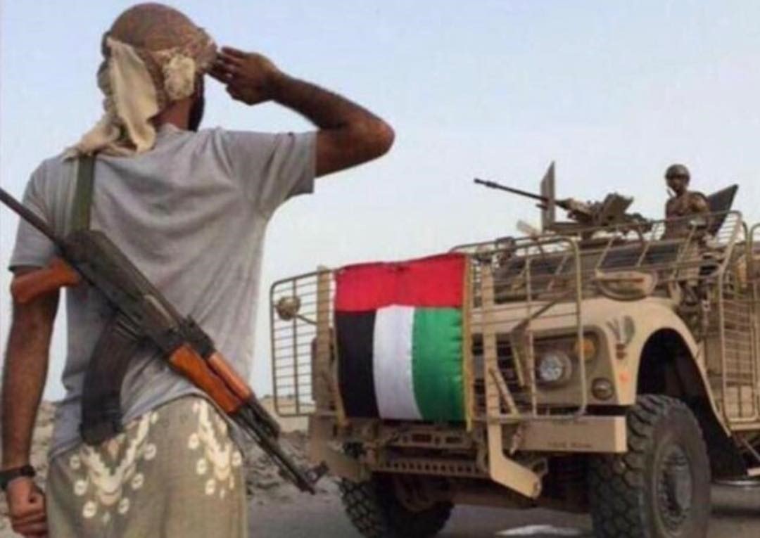 الحكومة اليمنية ذكرت أن الإمارات دربت في عدن الأسبوع الماضي دفعة من 300 جندي من أجل إرسالهم إلى سقطرى الحكومة اليمنية ذكرت أن الإمارات دربت في عدن الأسبوع الماضي دفعة من 300 جندي من أجل إرسالهم إلى سقطرى