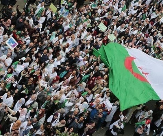 الجزائر.. في الطريق إلى الجمهورية الثانية؟ الجزائر.. في الطريق إلى الجمهورية الثانية؟