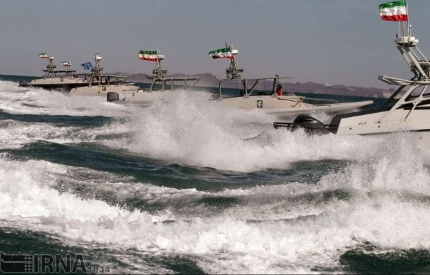 مسؤول في البنتاغون: زوارق إيرانية حاولت تغيير مسار ناقلة نفط بريطانية في "هرمز" مسؤول في البنتاغون: زوارق إيرانية حاولت تغيير مسار ناقلة نفط بريطانية في "هرمز"